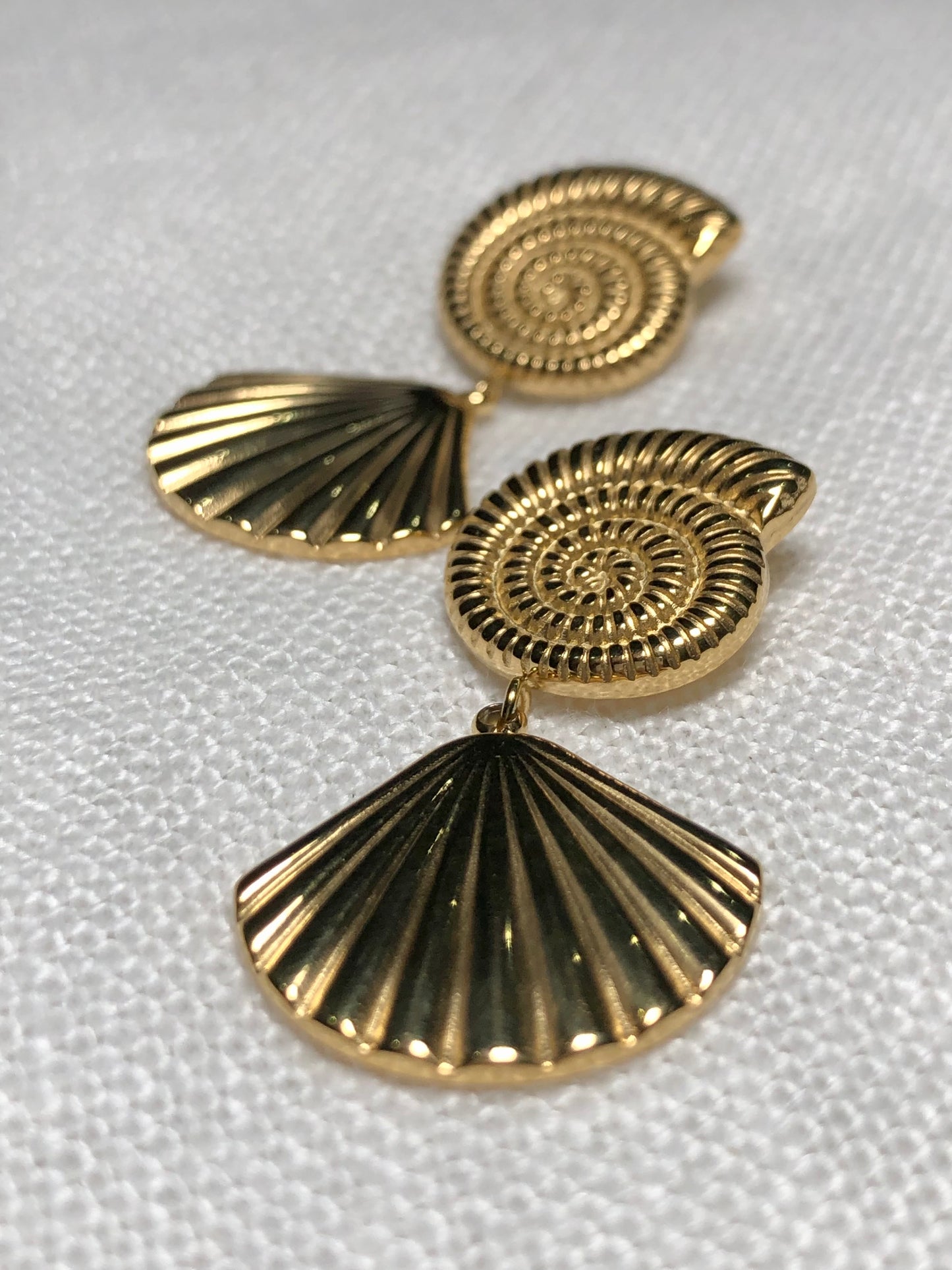 ✨ Aretes Ariel Gold